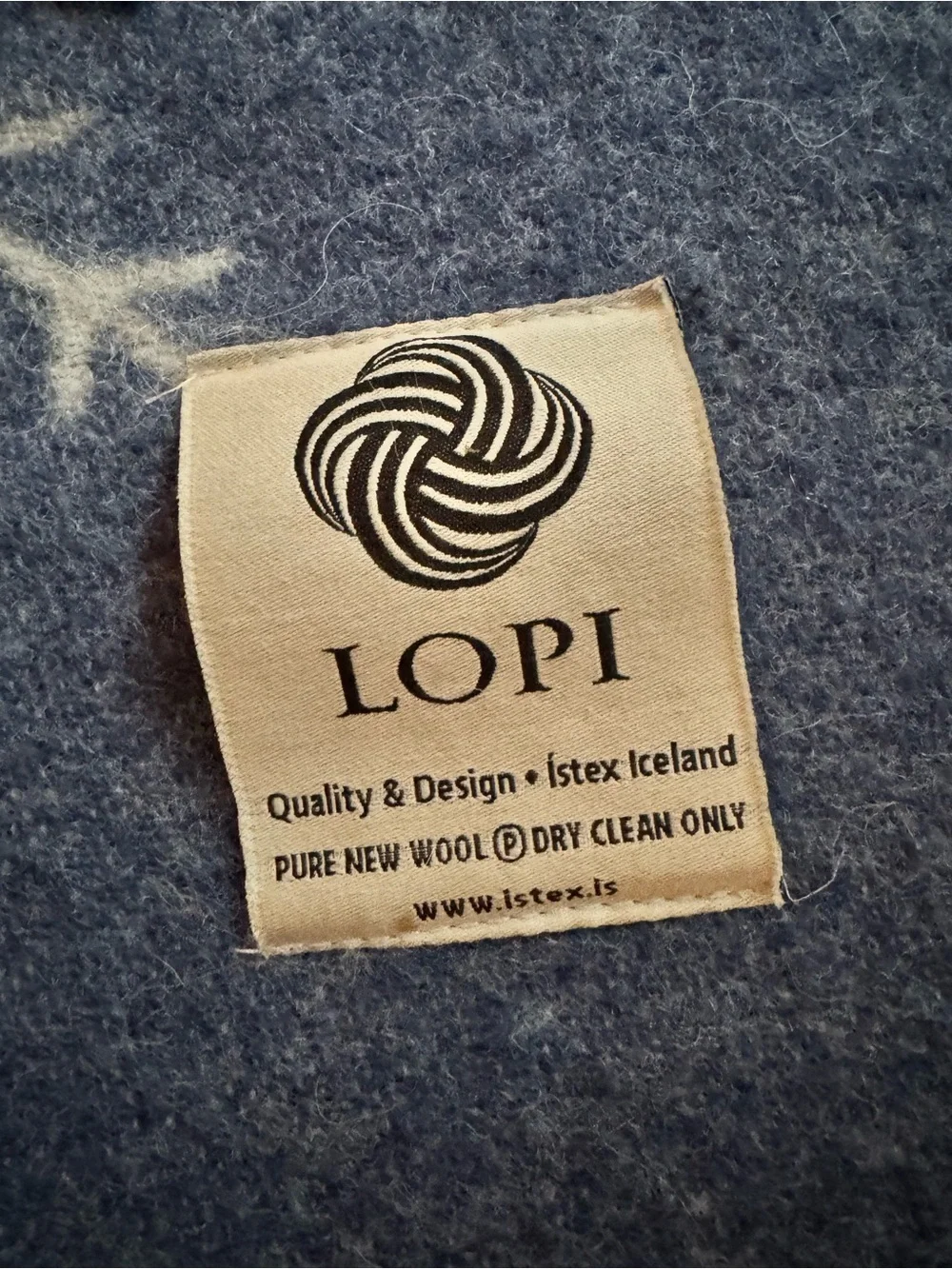 NWT Lopi Icelandic Throw Blanket Pure New Wool Snowflake Blue Reversible